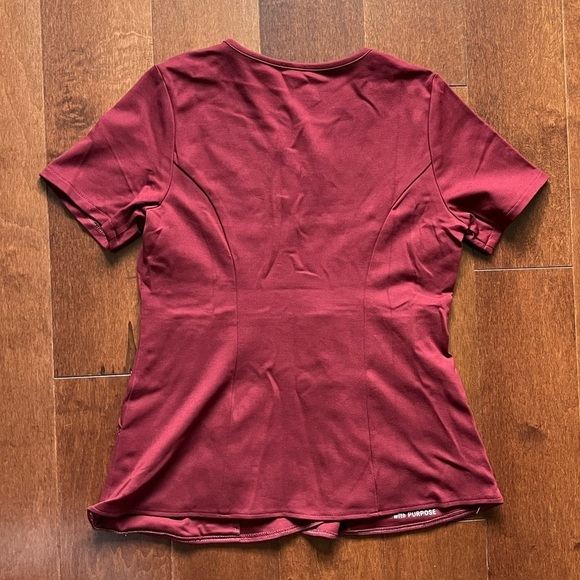 NWT Jaanuu Women's Tulip Mock-Wrap Scrub Top - Wine - Picture 4 of 6
